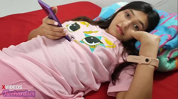 I my stepdaughter so that we can fuck while my wife is not at home, she accepts, she gives me a blowjob but my wife arrives and we don't continue!!